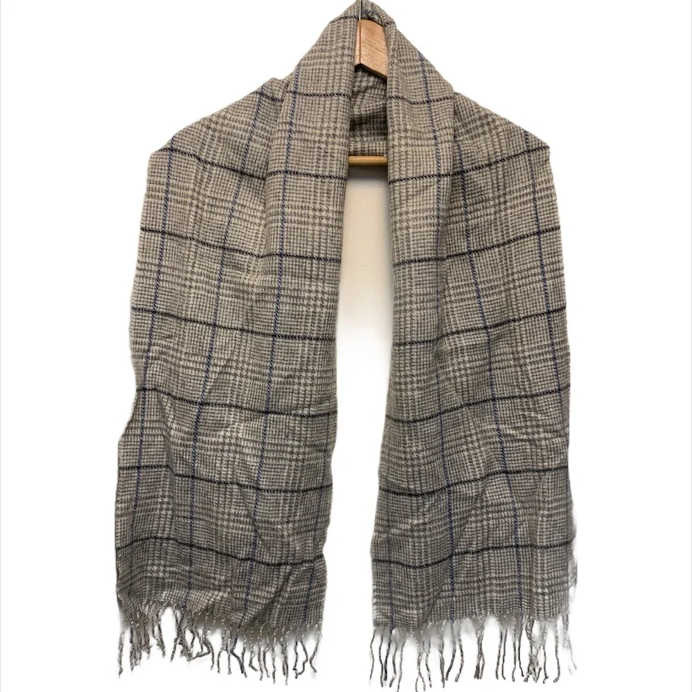 Enya Mantanani Cashmere Scarf